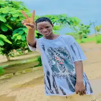 Punchboy-Elle-a-manger-quoi-.webp